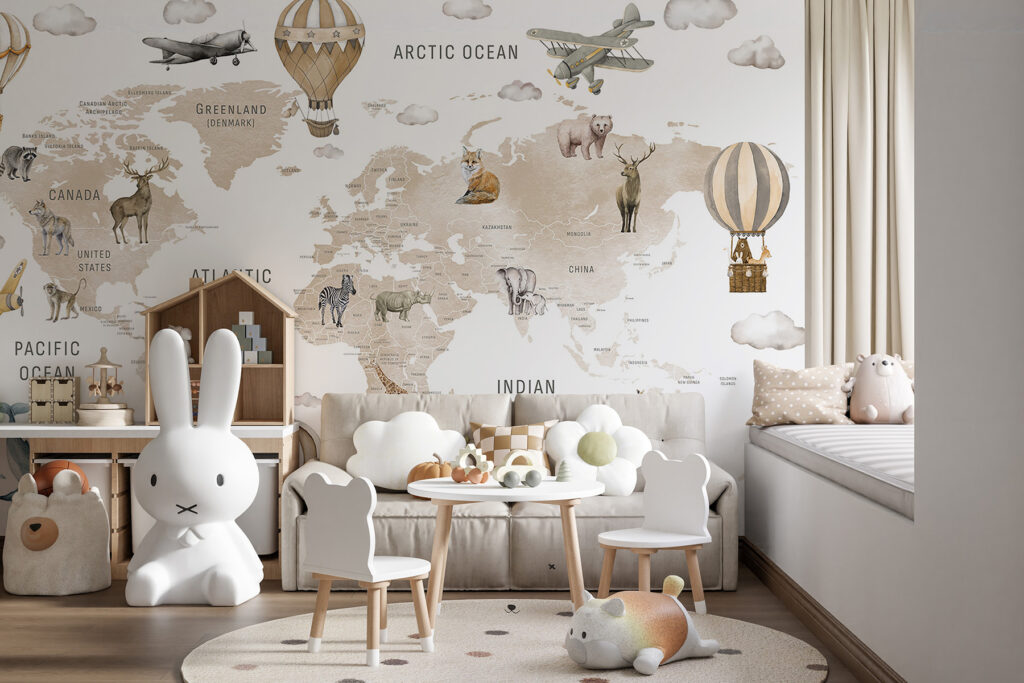 Carta da parati Mappa in stile acquerello per bambini con animali e mongolfiere. Lingua inglese. Colore beige.