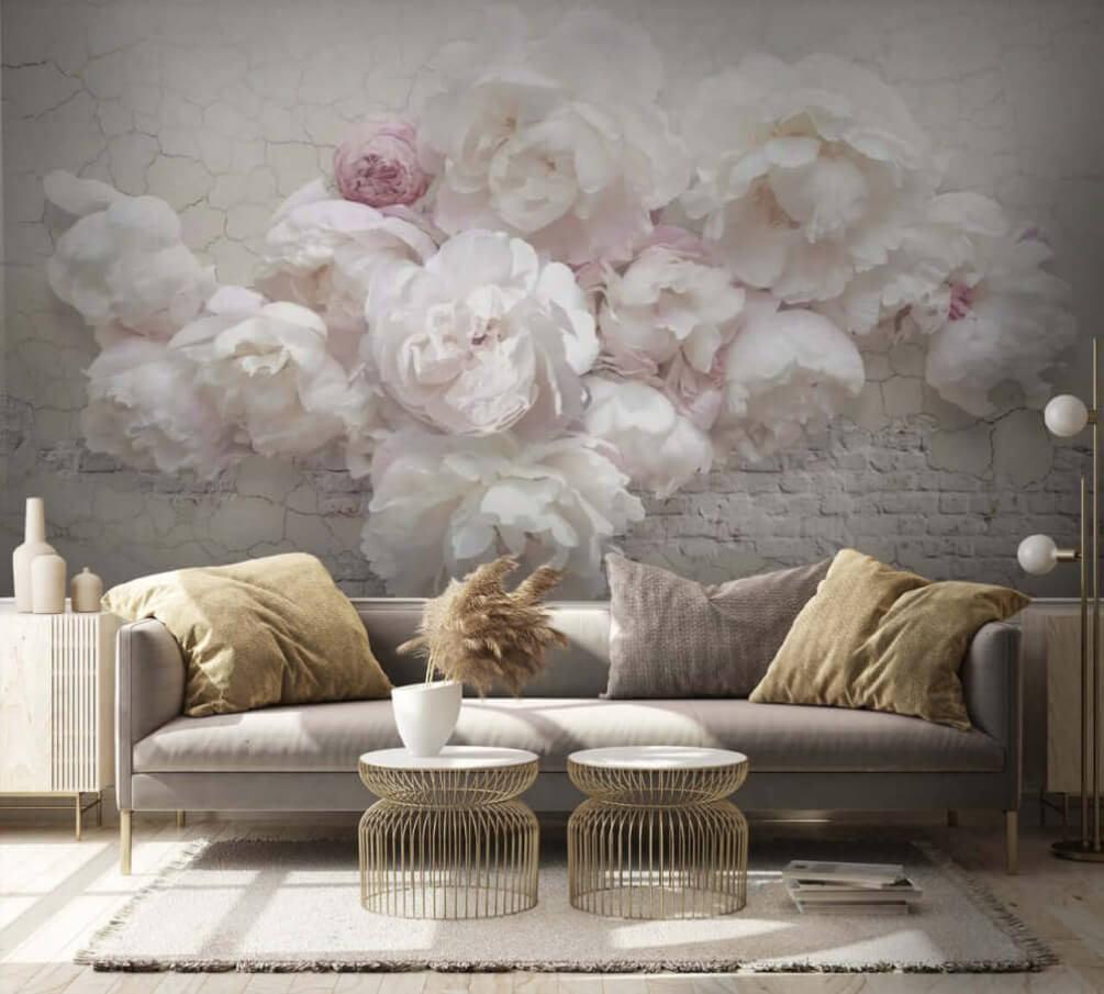 Carta da parati Peonie bianche su un muro di mattoni