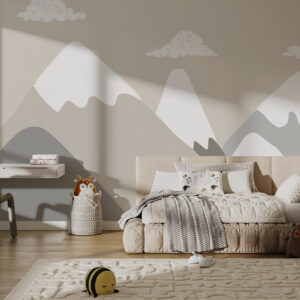 Carta da parati Paesaggio montano minimalista con cime innevate in calme tonalità grigio-beige, completate da soffici nuvole bianche